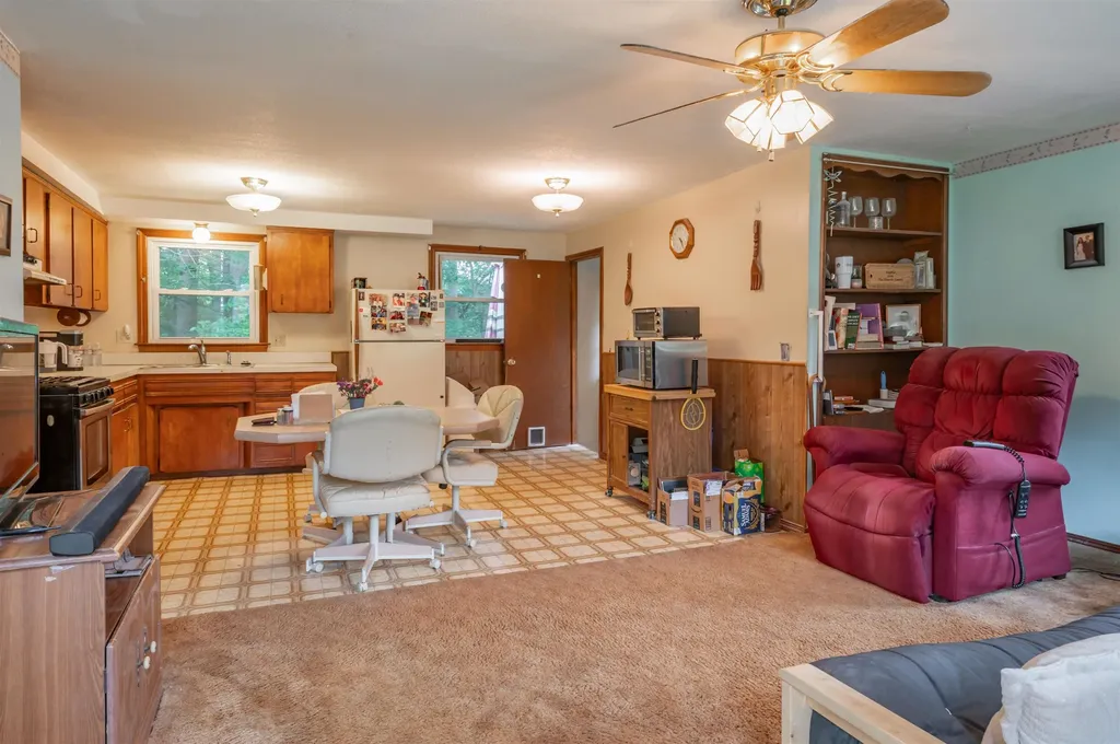 7 Fairway Drive Merrimack NH 03054