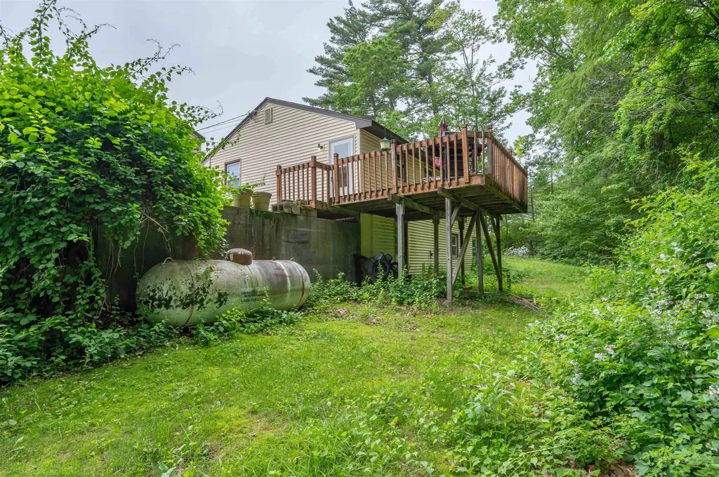 7 Fairway Drive Merrimack NH 03054