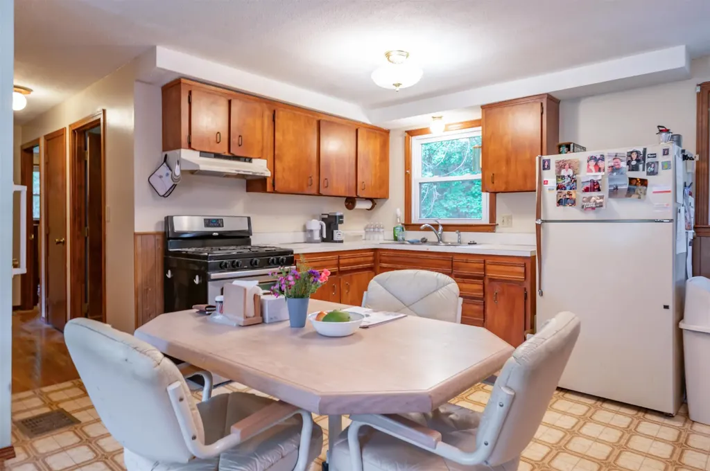 7 Fairway Drive Merrimack NH 03054
