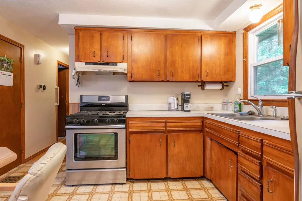 7 Fairway Drive Merrimack NH 03054