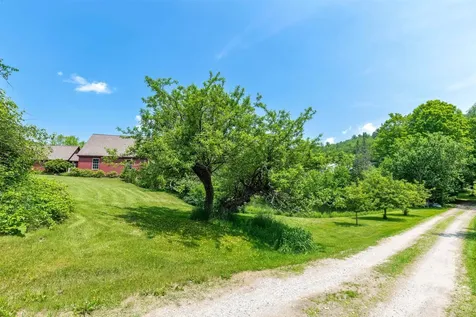 1342 Gilfillan Road Ryegate VT 05069
