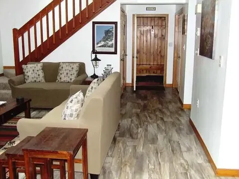 17 Cascade Drive Woodstock NH 03262