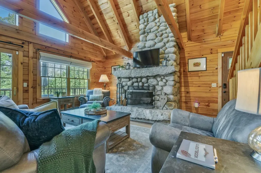 67 Cardinal Lane Smithfield ME 04978-3325