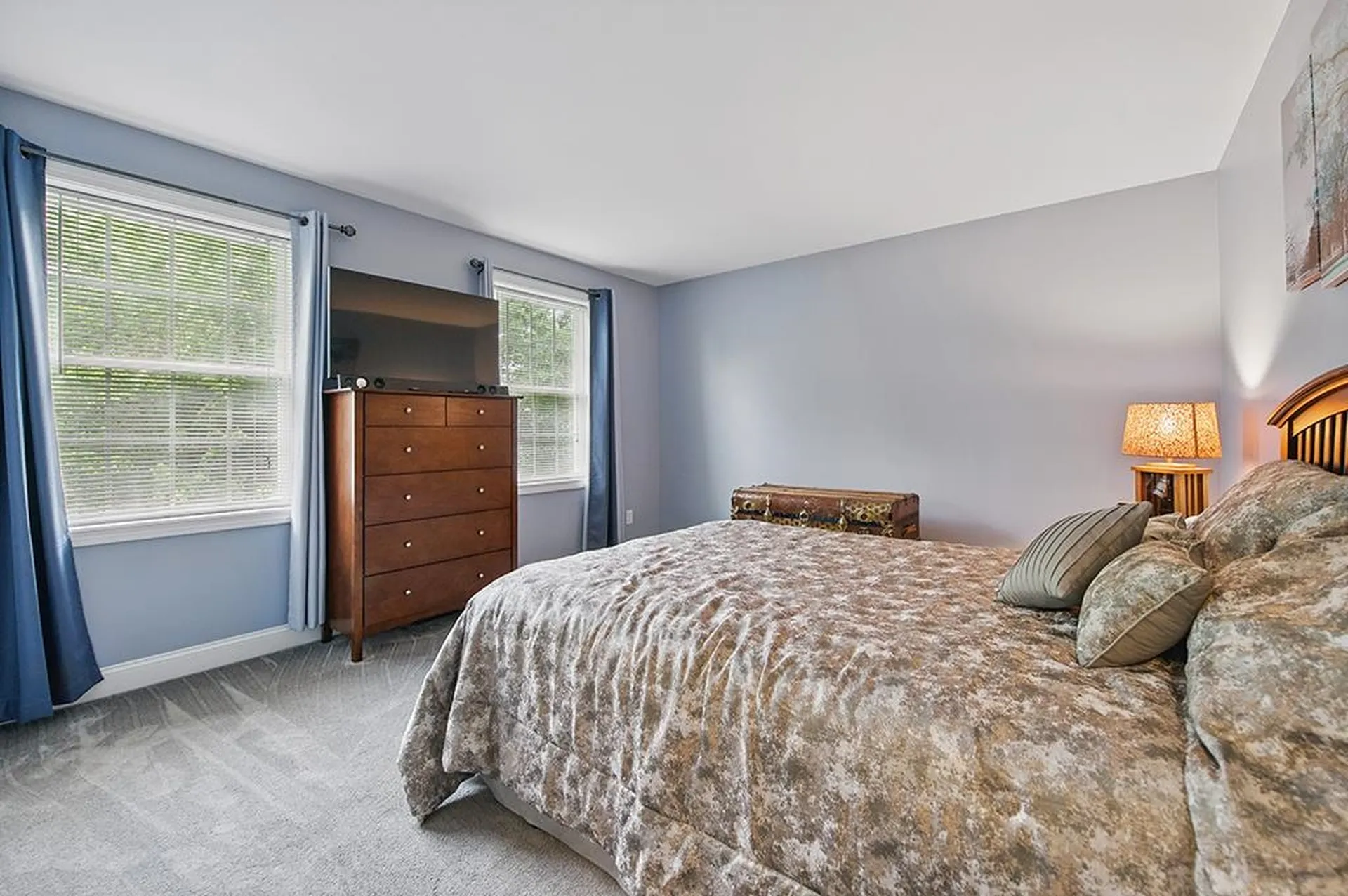 25 Pond Road Raymond NH 03077