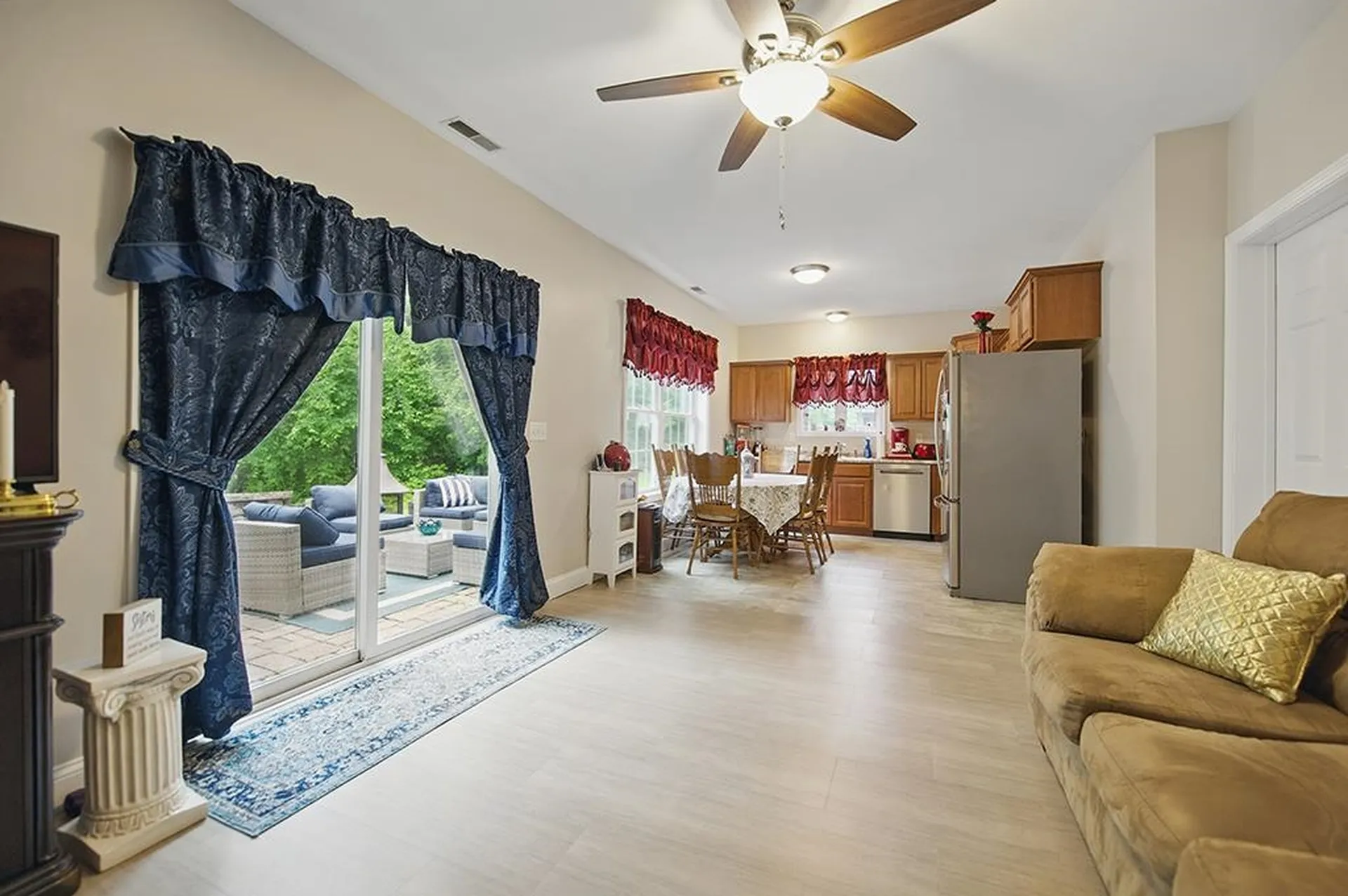 25 Pond Road Raymond NH 03077