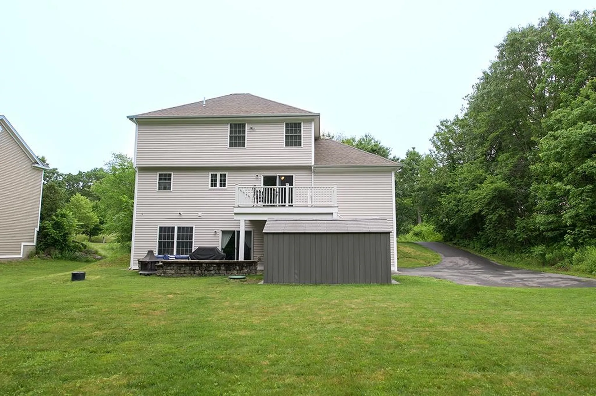 25 Pond Road Raymond NH 03077