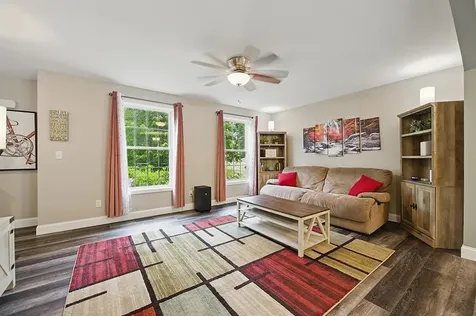 25 Pond Road Raymond NH 03077