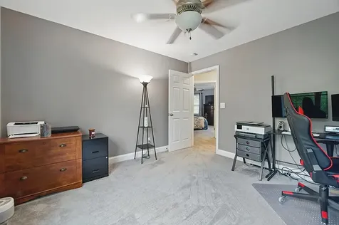 25 Pond Road Raymond NH 03077