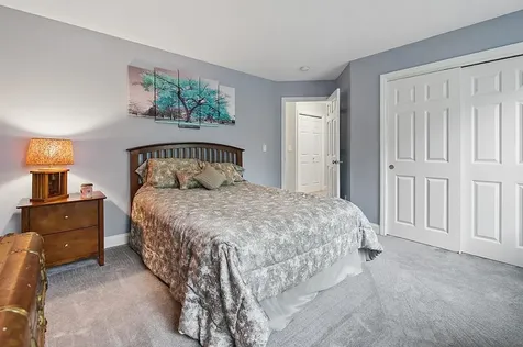 25 Pond Road Raymond NH 03077