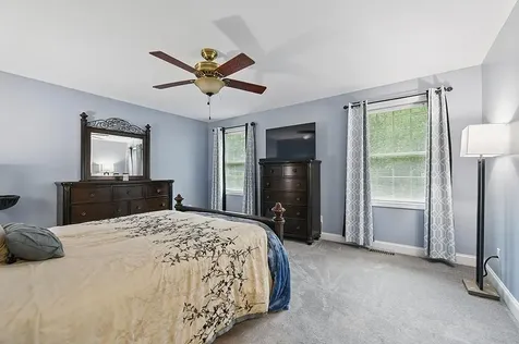 25 Pond Road Raymond NH 03077