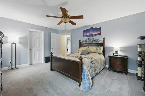 25 Pond Road Raymond NH 03077