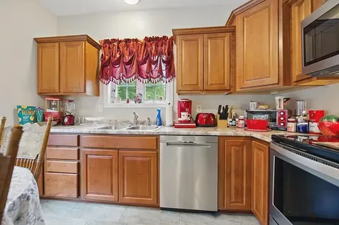 25 Pond Road Raymond NH 03077