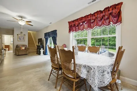 25 Pond Road Raymond NH 03077