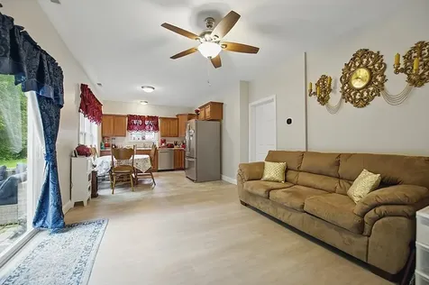25 Pond Road Raymond NH 03077