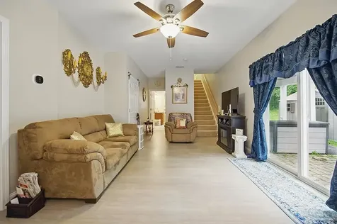 25 Pond Road Raymond NH 03077
