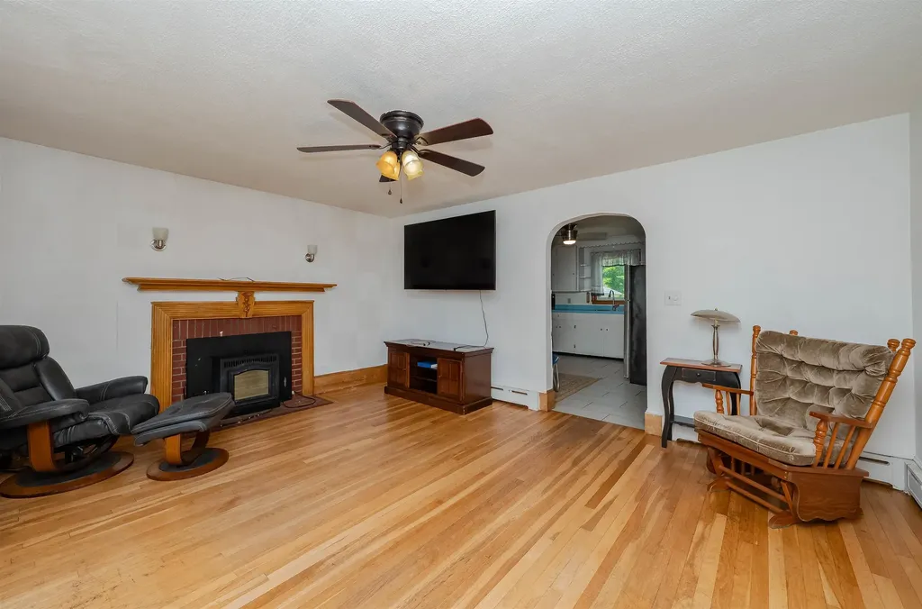 10 Eastern Avenue Rochester NH 03867