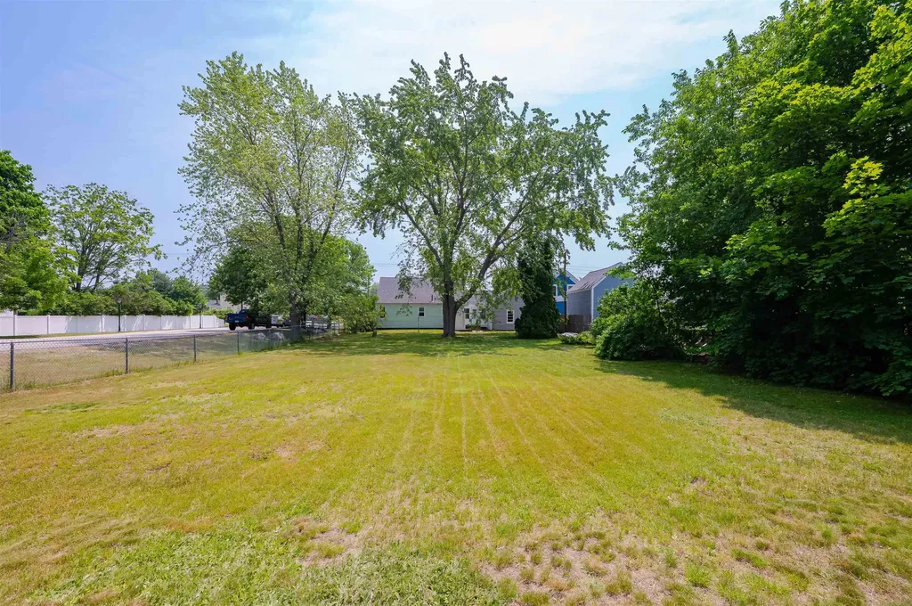 10 Eastern Avenue Rochester NH 03867