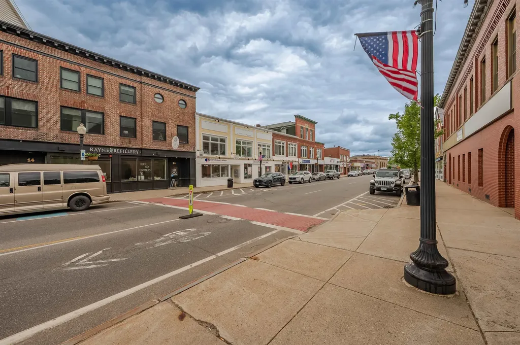 10 Eastern Avenue Rochester NH 03867