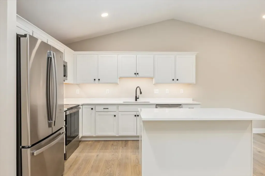 35 Willow Lane Rindge NH 03461