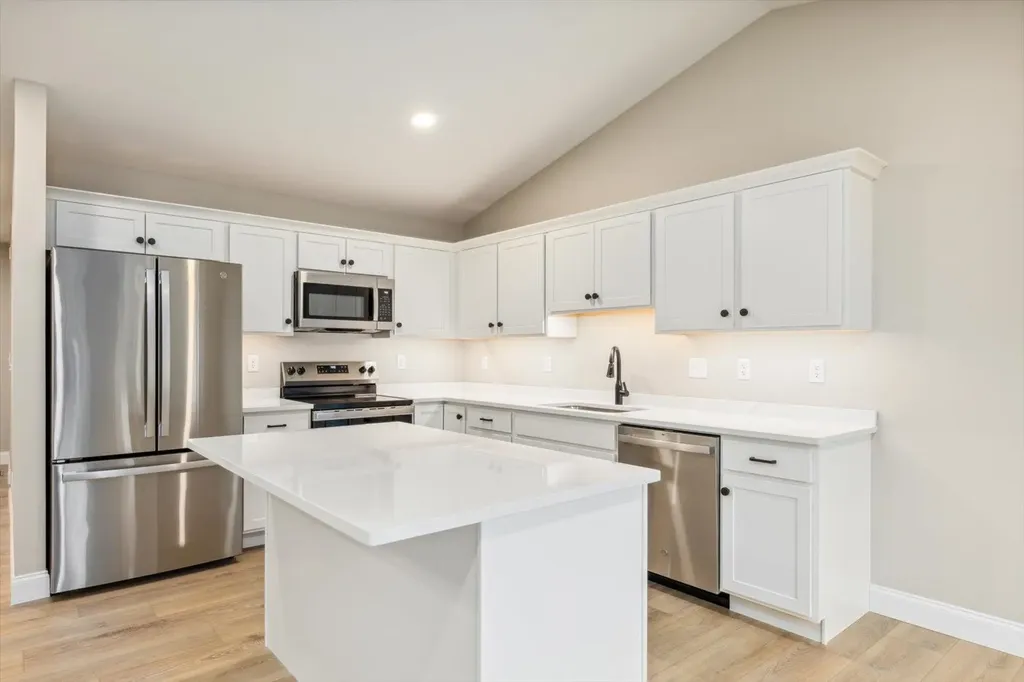 35 Willow Lane Rindge NH 03461