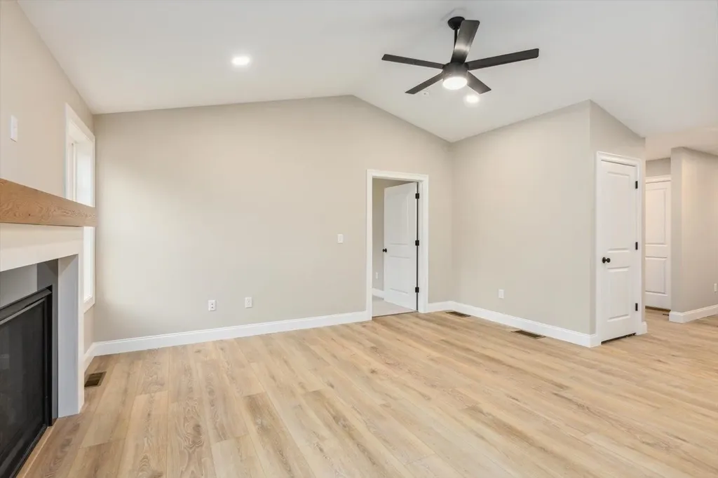 35 Willow Lane Rindge NH 03461