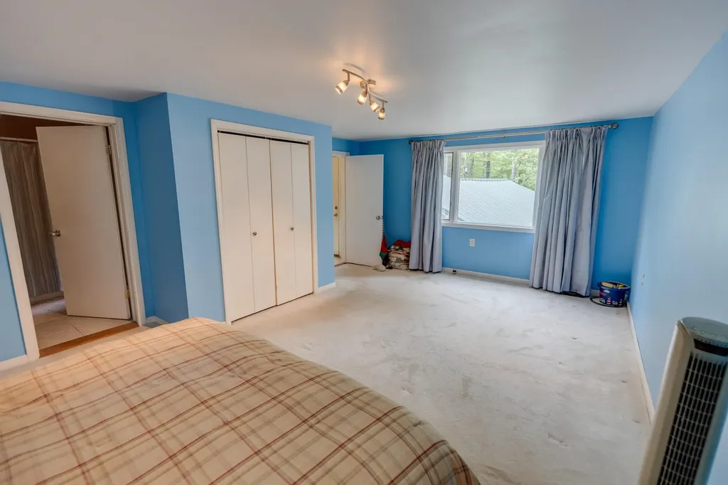 84 Anchorage Road New Hampton NH 03256