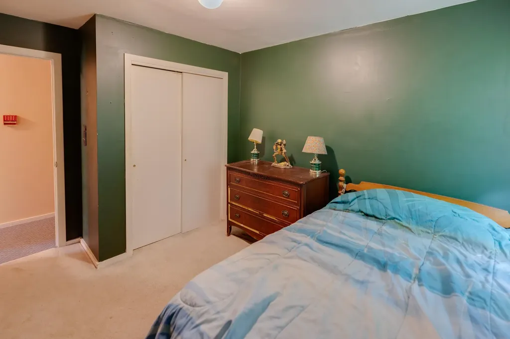 84 Anchorage Road New Hampton NH 03256