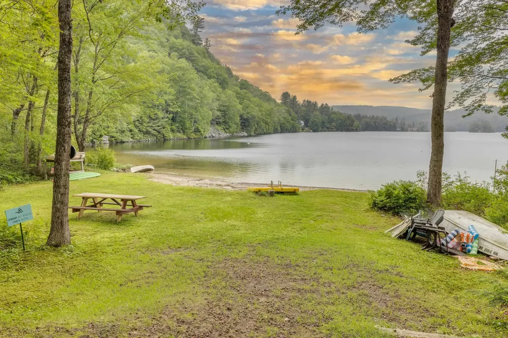 84 Anchorage Road New Hampton NH 03256