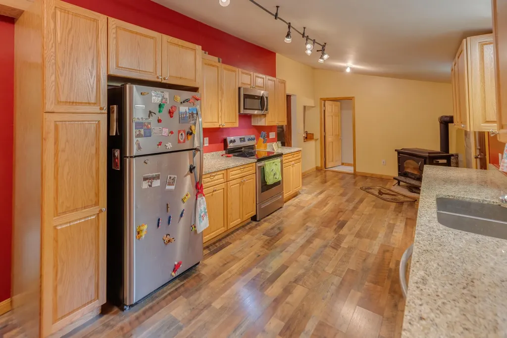 84 Anchorage Road New Hampton NH 03256