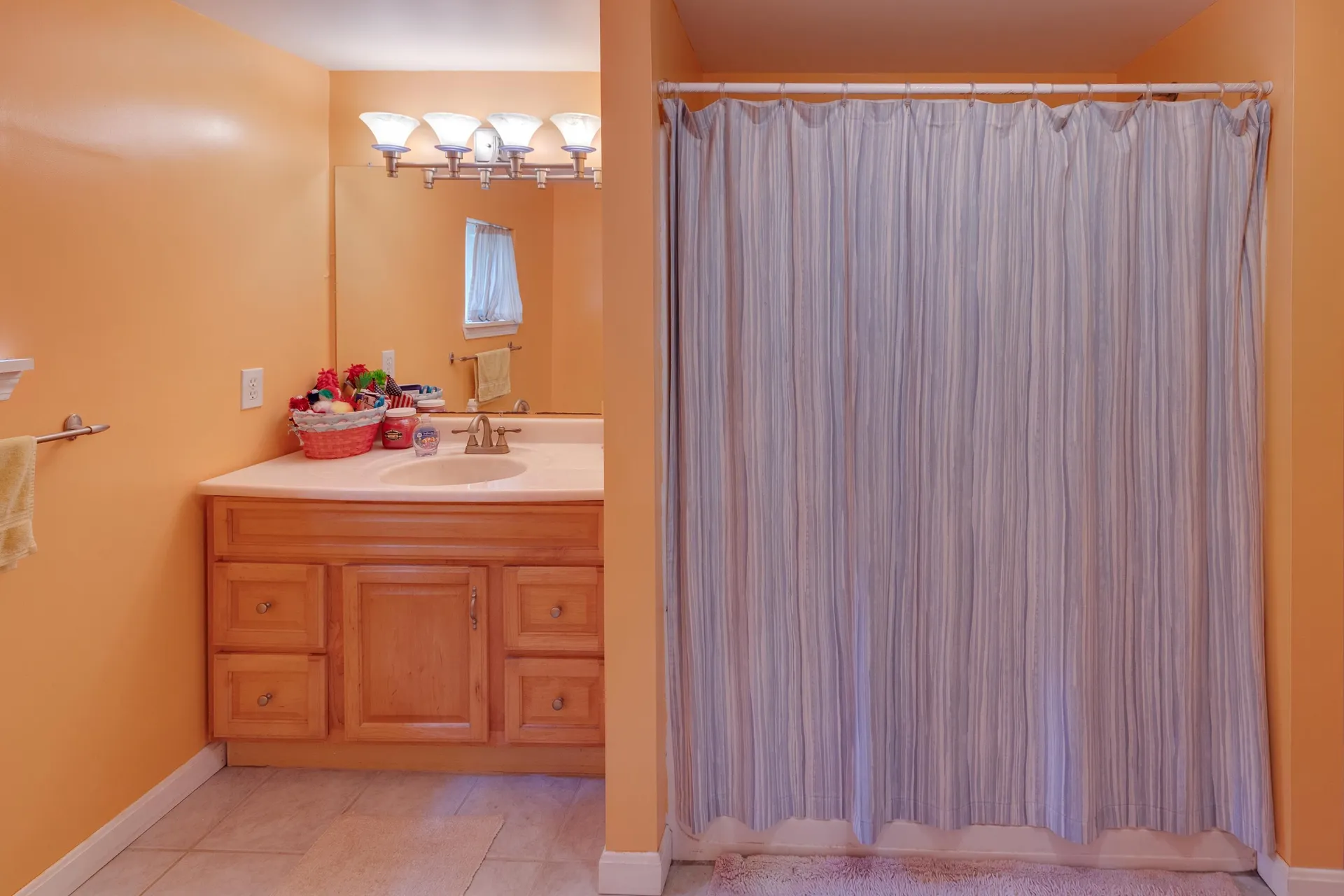 84 Anchorage Road New Hampton NH 03256