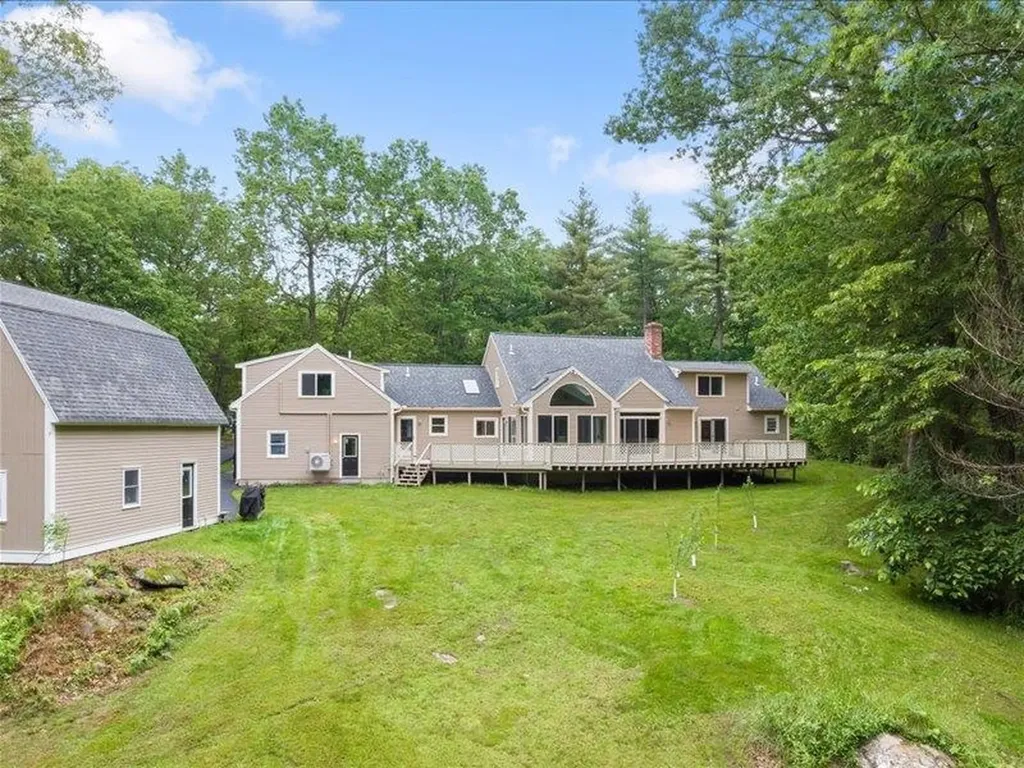 71 Marblehead Road Windham NH 03087
