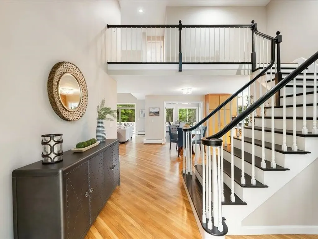 71 Marblehead Road Windham NH 03087