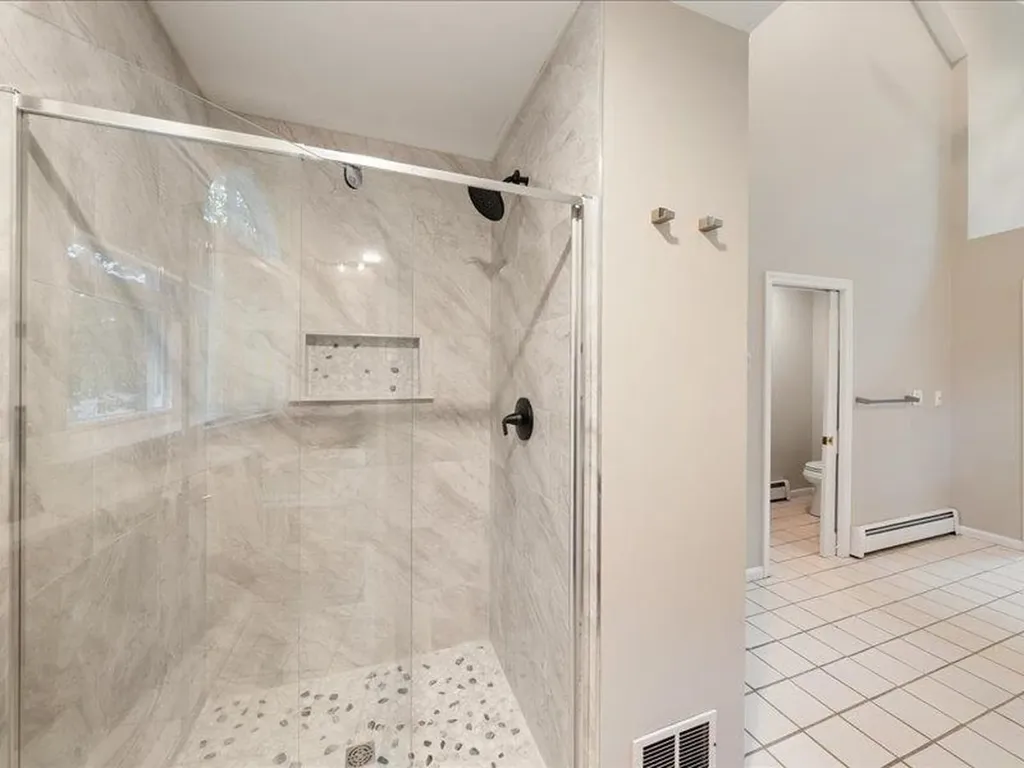 71 Marblehead Road Windham NH 03087
