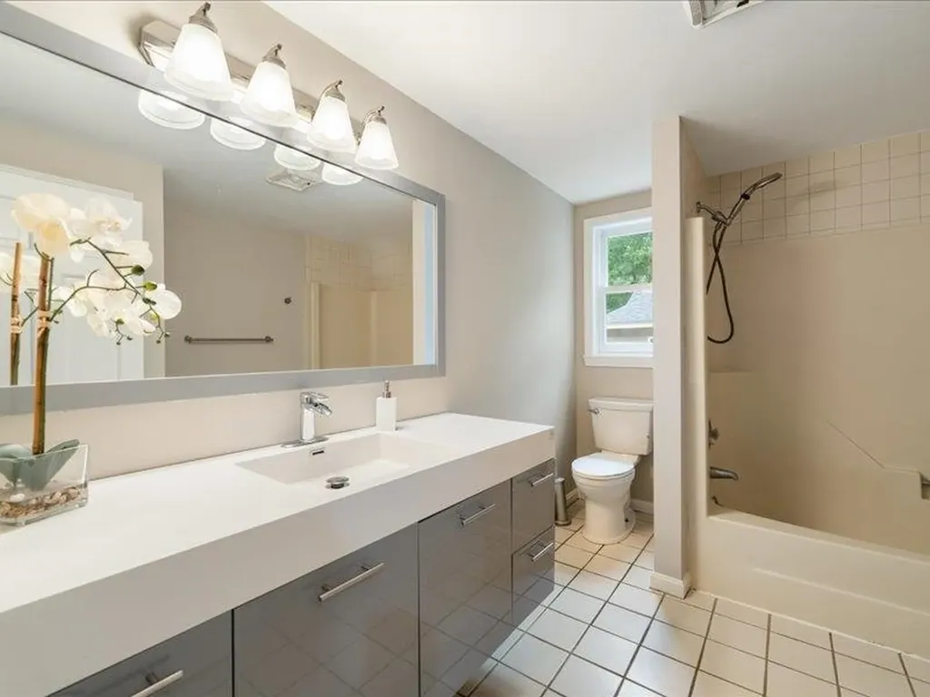 71 Marblehead Road Windham NH 03087