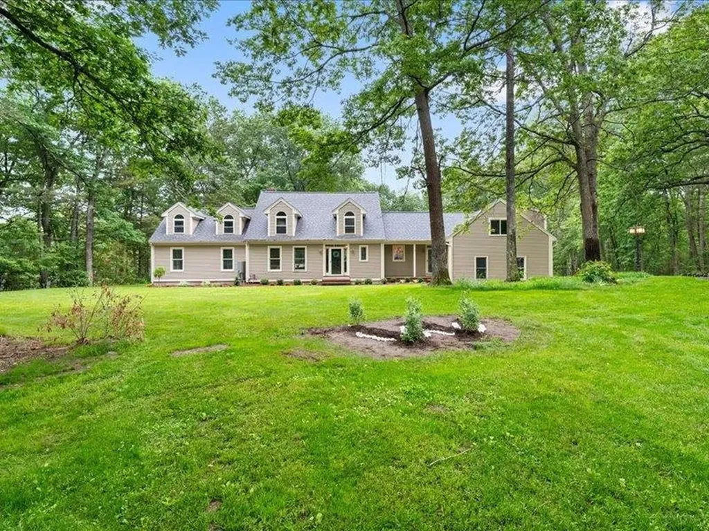 71 Marblehead Road Windham NH 03087