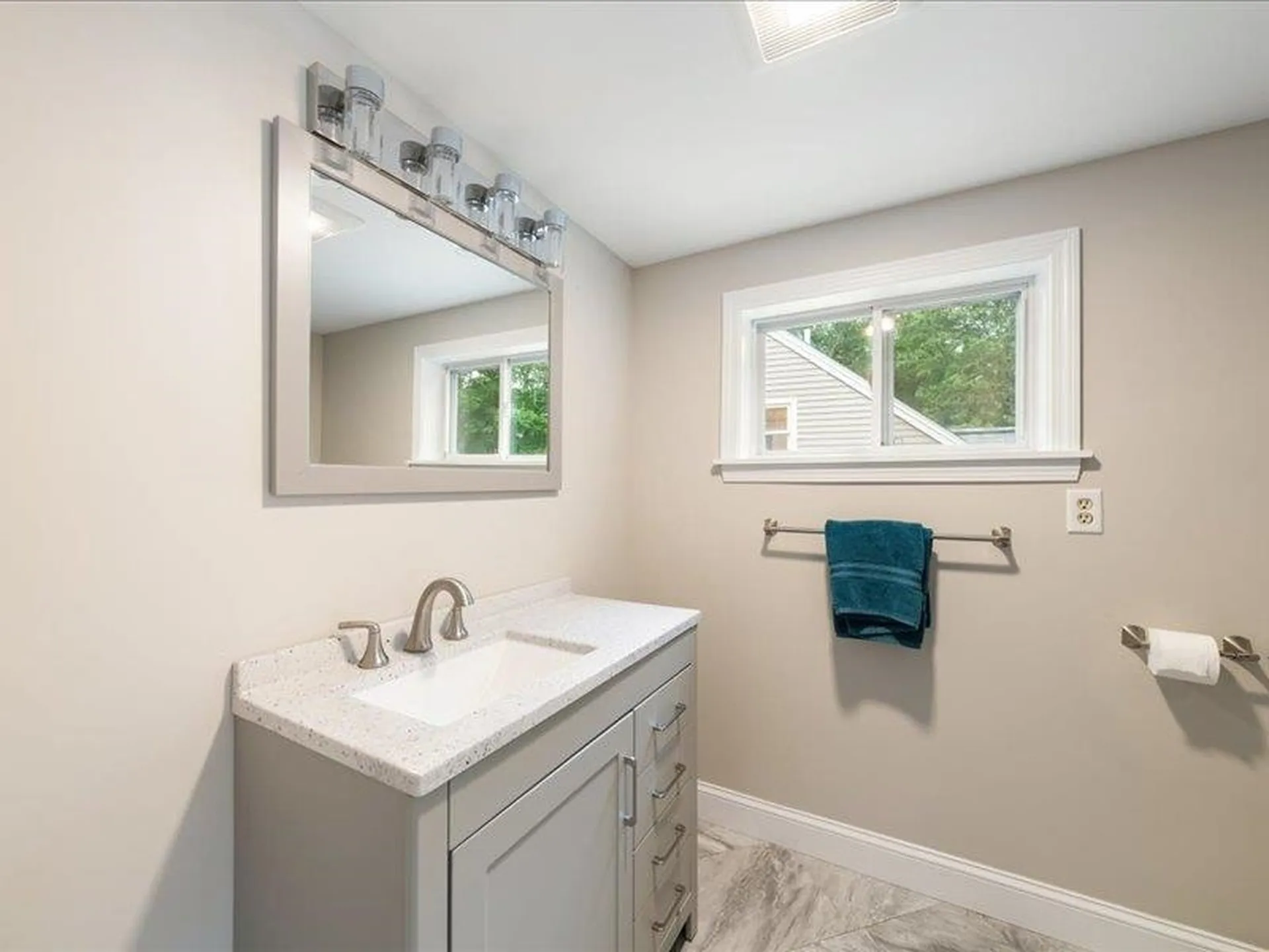 71 Marblehead Road Windham NH 03087