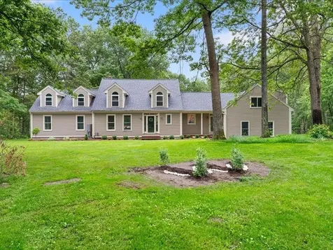 71 Marblehead Road Windham NH 03087