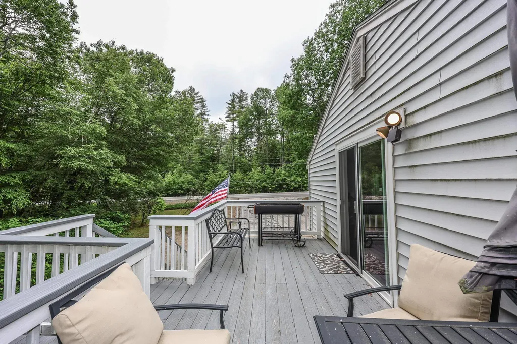 165 Concord Stage Road Dunbarton NH 03046