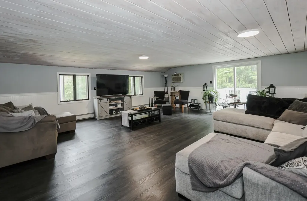 165 Concord Stage Road Dunbarton NH 03046