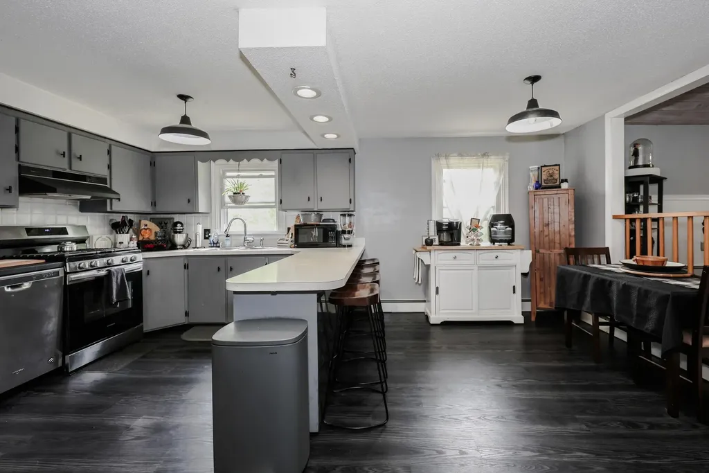 165 Concord Stage Road Dunbarton NH 03046