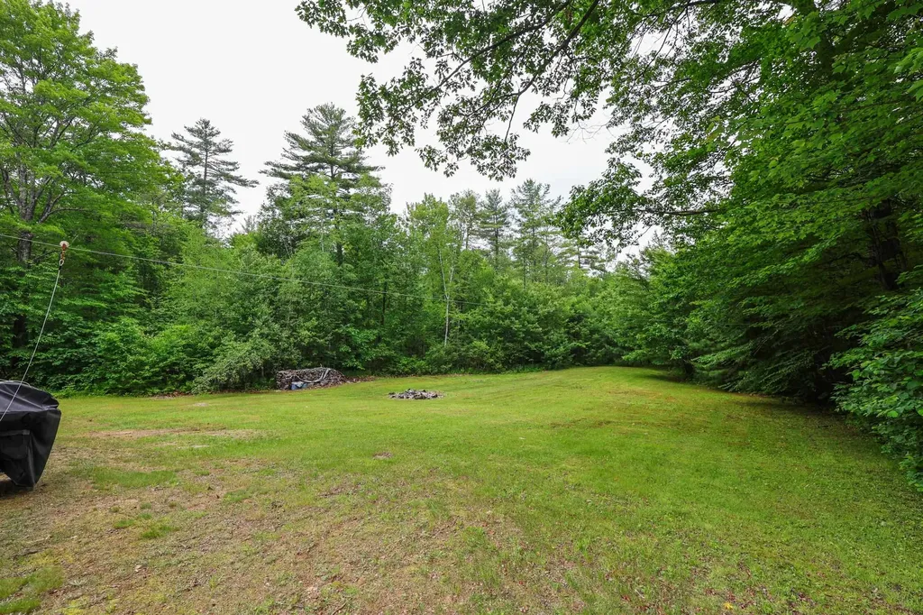 165 Concord Stage Road Dunbarton NH 03046