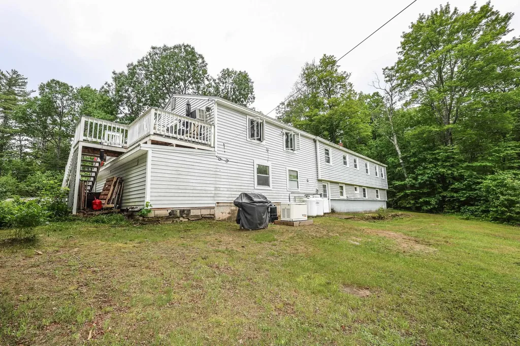 165 Concord Stage Road Dunbarton NH 03046