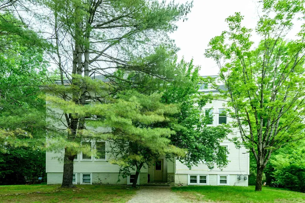 45 Kancamagus Highway Woodstock NH 03262