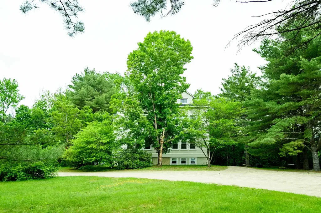 45 Kancamagus Highway Woodstock NH 03262