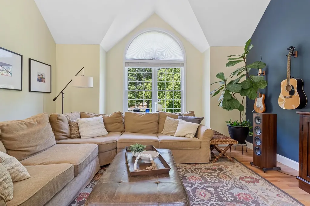 91 Seaverns Bridge Road Amherst NH 03031