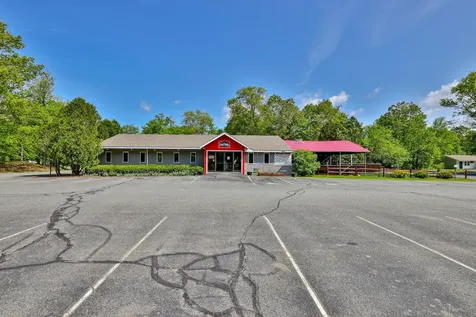 20 Public Way Hartford VT 05059-0967