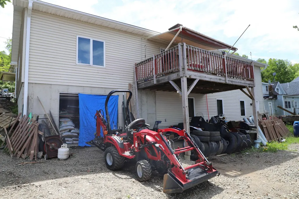 350 Glen Road Newport City VT 05855