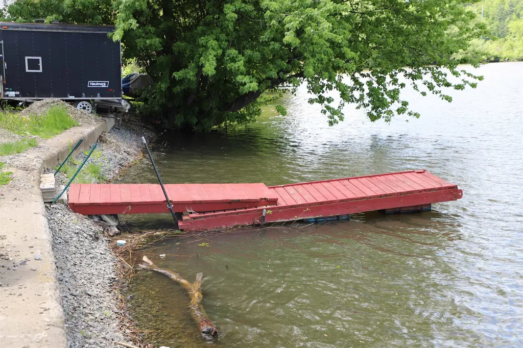 350 Glen Road Newport City VT 05855