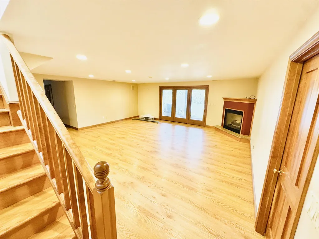 1 Jenny Dickey Hill Road Derry NH 03038