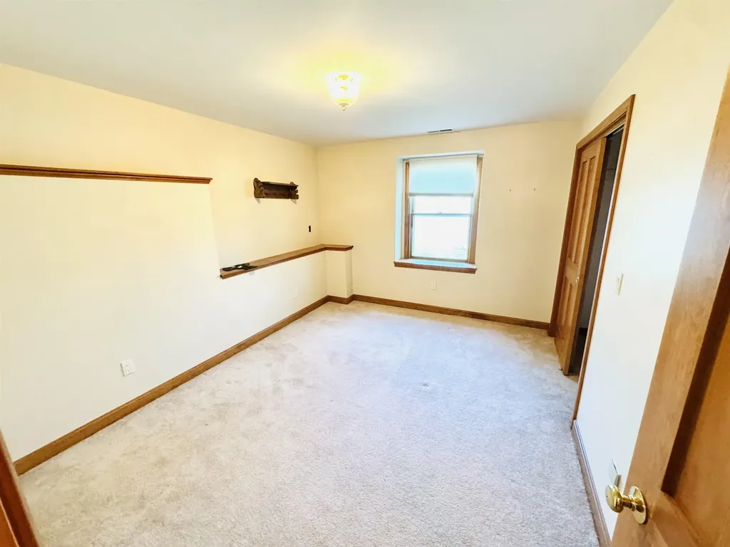 1 Jenny Dickey Hill Road Derry NH 03038